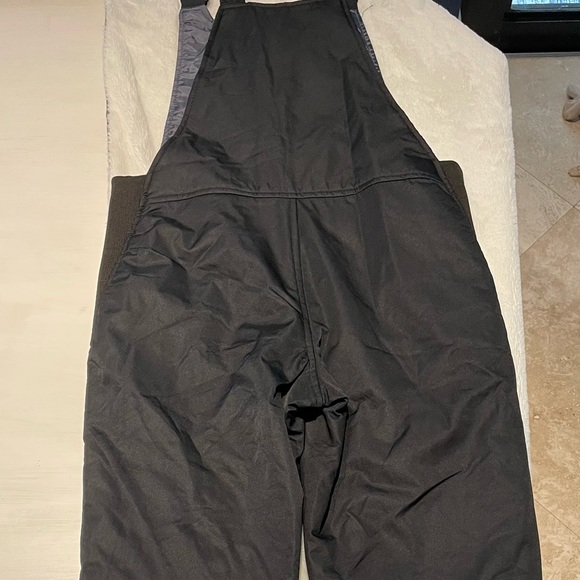 This is a ski pants and bib! - Picture 2 of 2